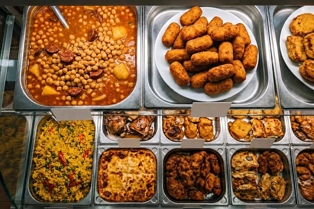 Resuelve la comida hoy: platos preparados caseros para llevar en Ourense - Imagen 1